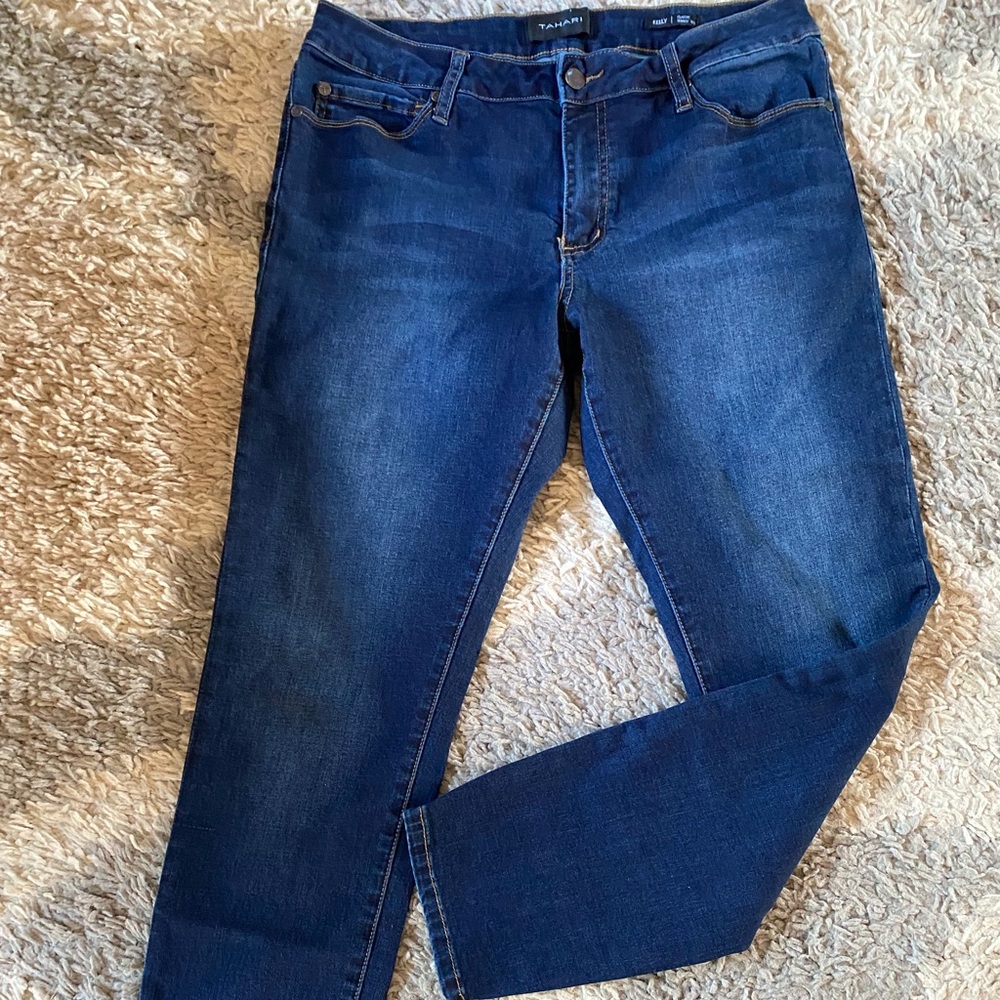 Tahari dark blue jeans classic skinny size 12/32